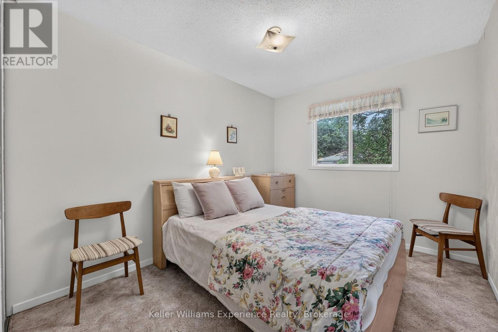 141 MEADOW HEIGHTS DRIVE - 21
