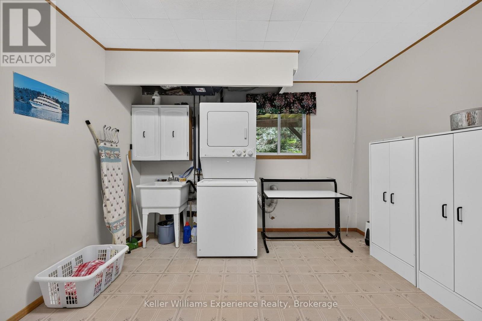 141 MEADOW HEIGHTS DRIVE - 30