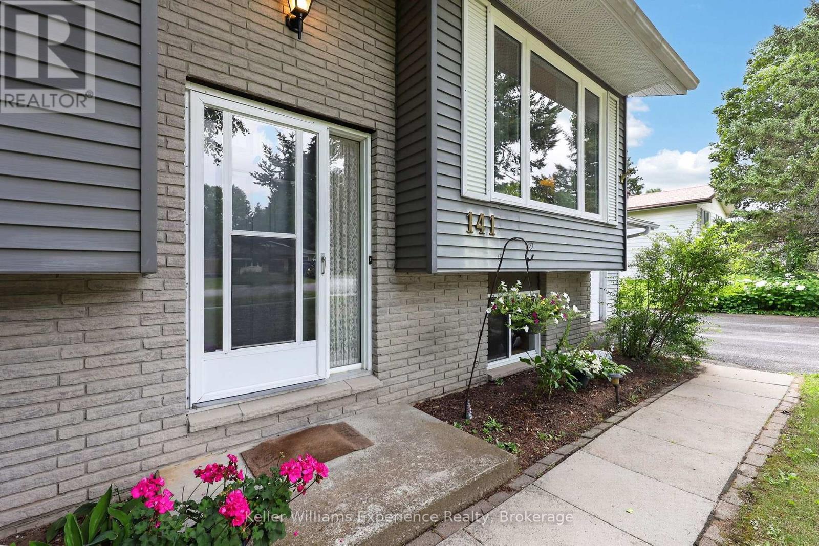 141 MEADOW HEIGHTS DRIVE - 9