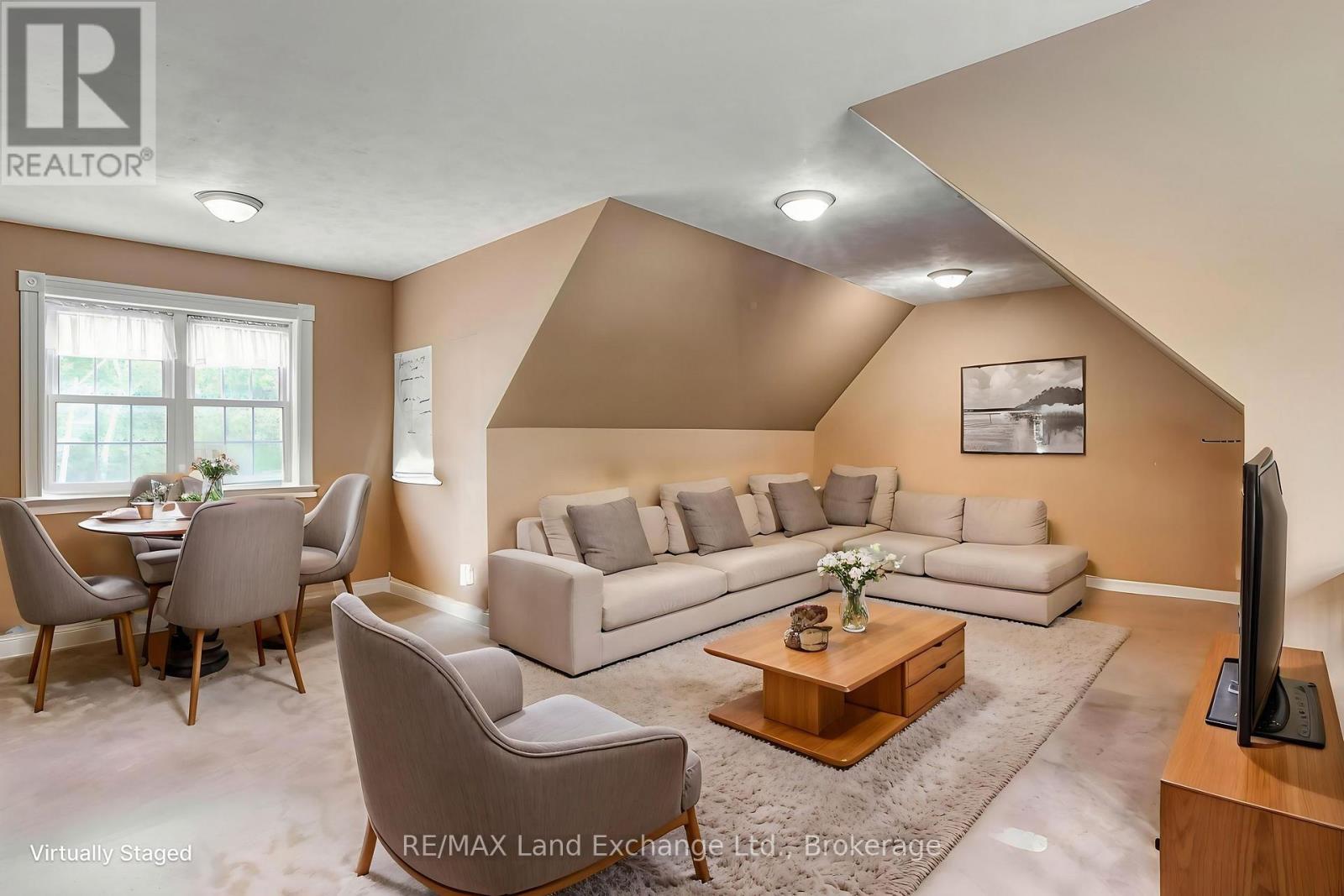 169 TRILLIUM DRIVE - Image 32