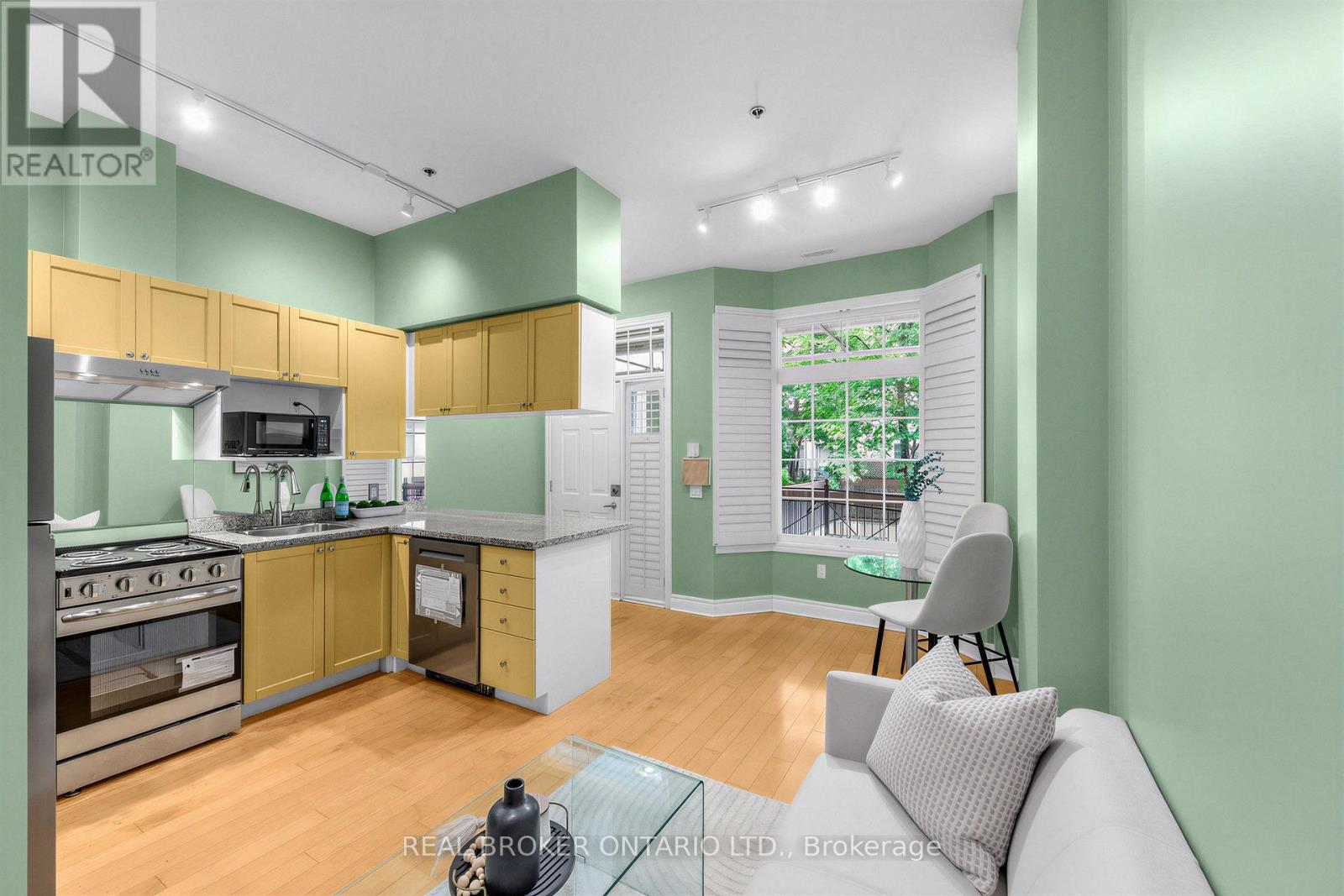 #141 71 MCCAUL STREET - 7