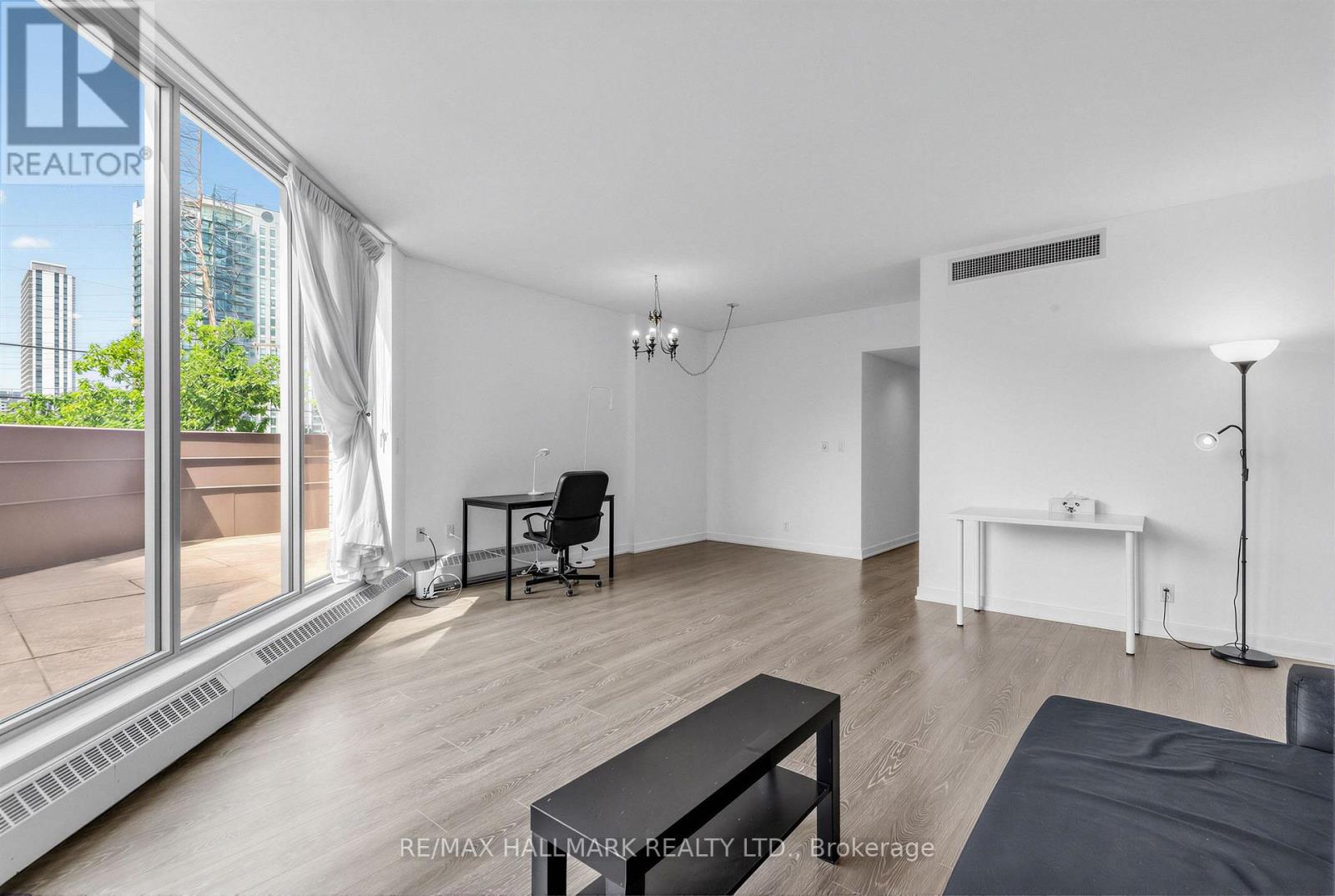 #102 3 DUPLEX AVENUE - 10