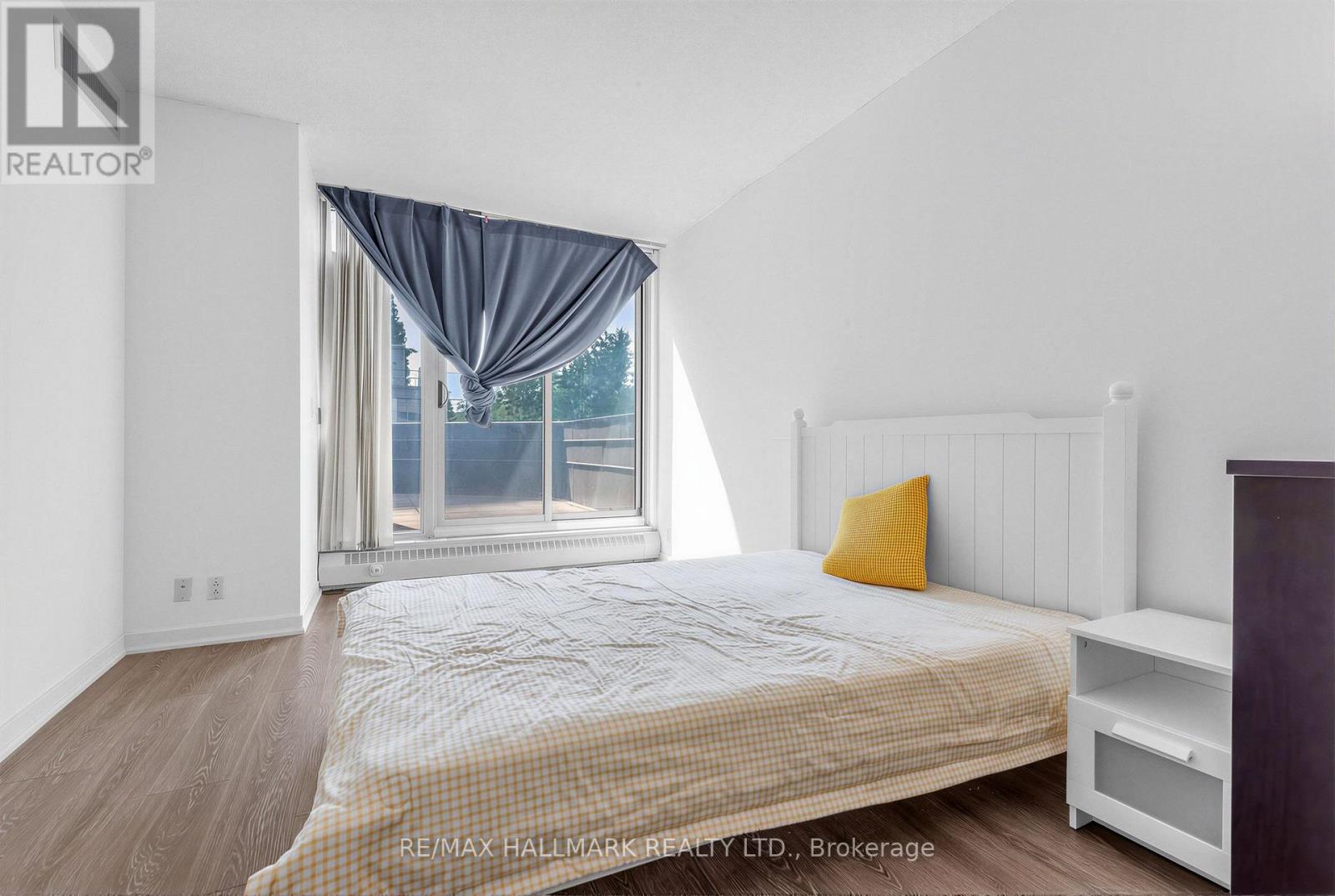 #102 3 DUPLEX AVENUE - 19