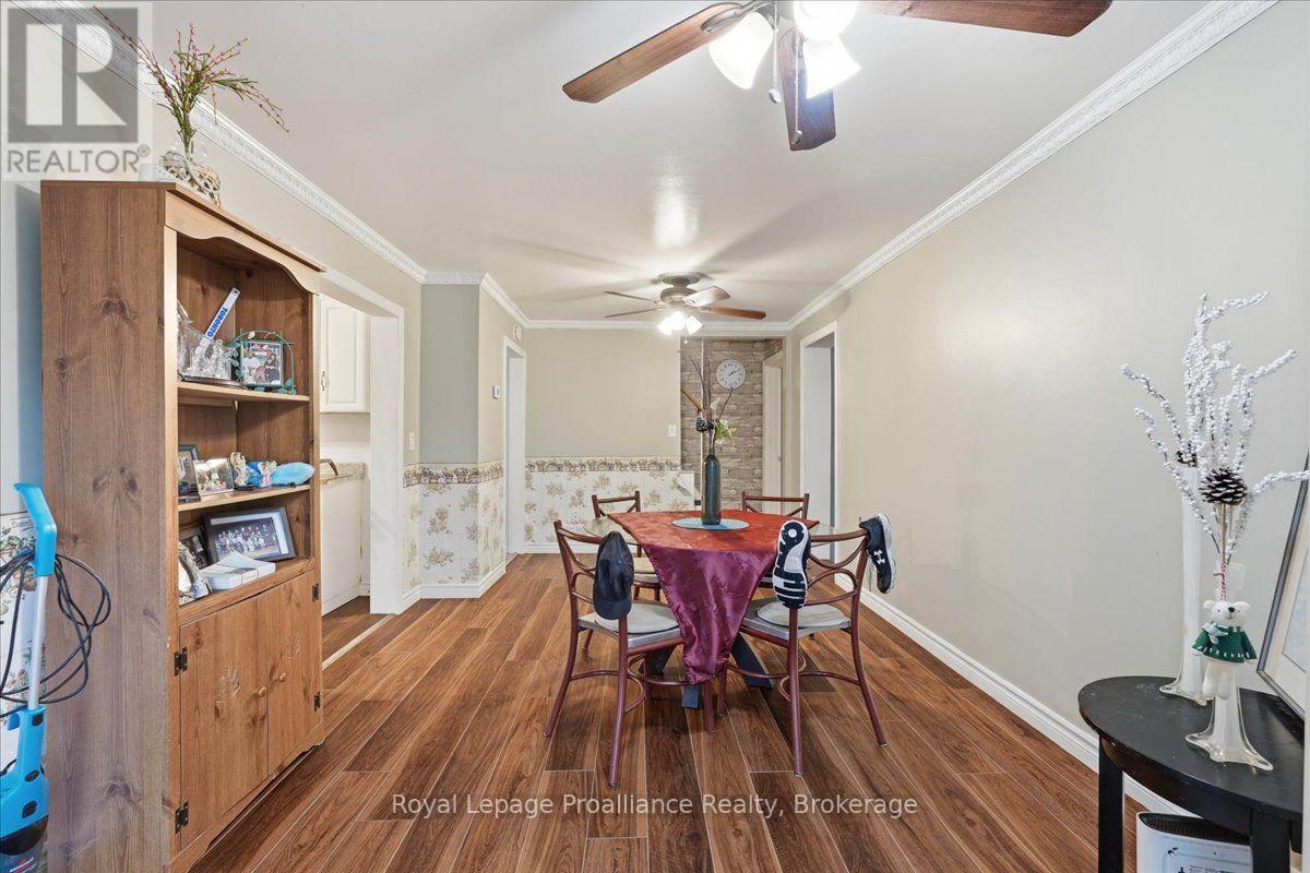 16 GRAHAM STREET - 18