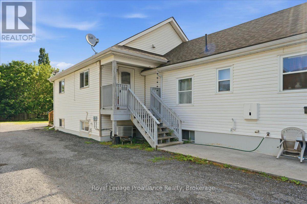16 GRAHAM STREET - 26