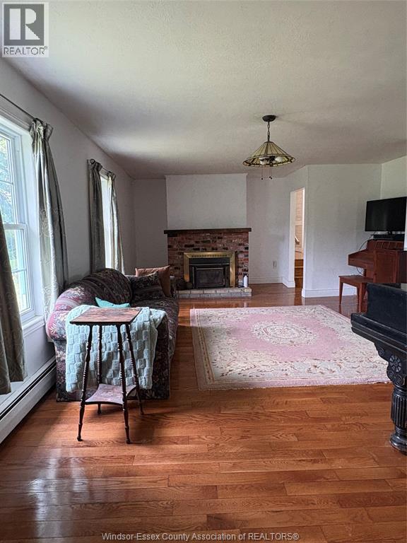 949 East West Rd - Image 6