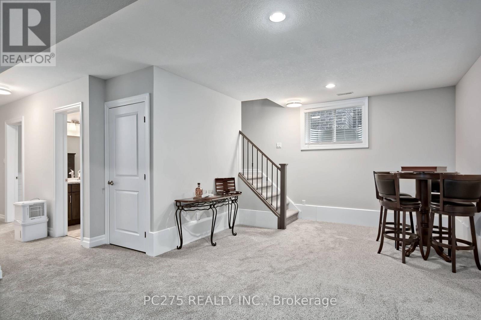 22 TALBOT GROVE LANE - Image 30