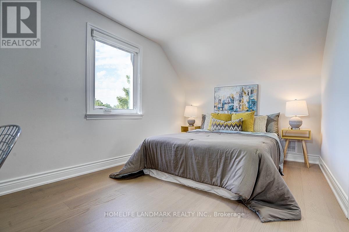 572 PHARMACY AVENUE - 18