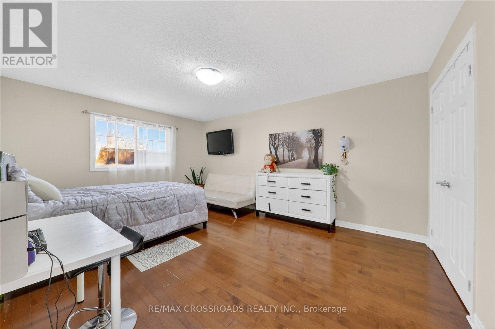 1626 CHILLIWACK STREET - 22