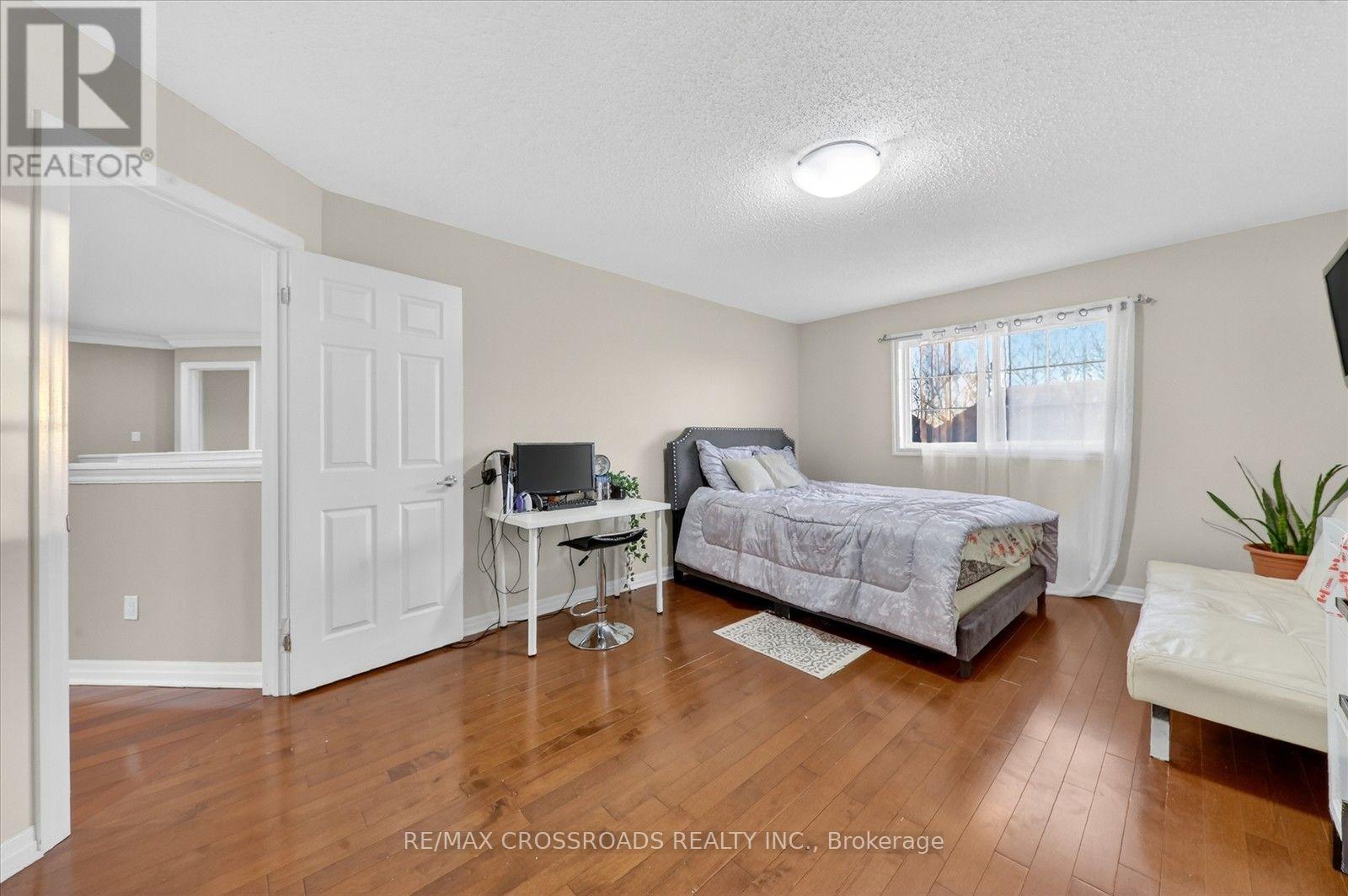 1626 CHILLIWACK STREET - 23