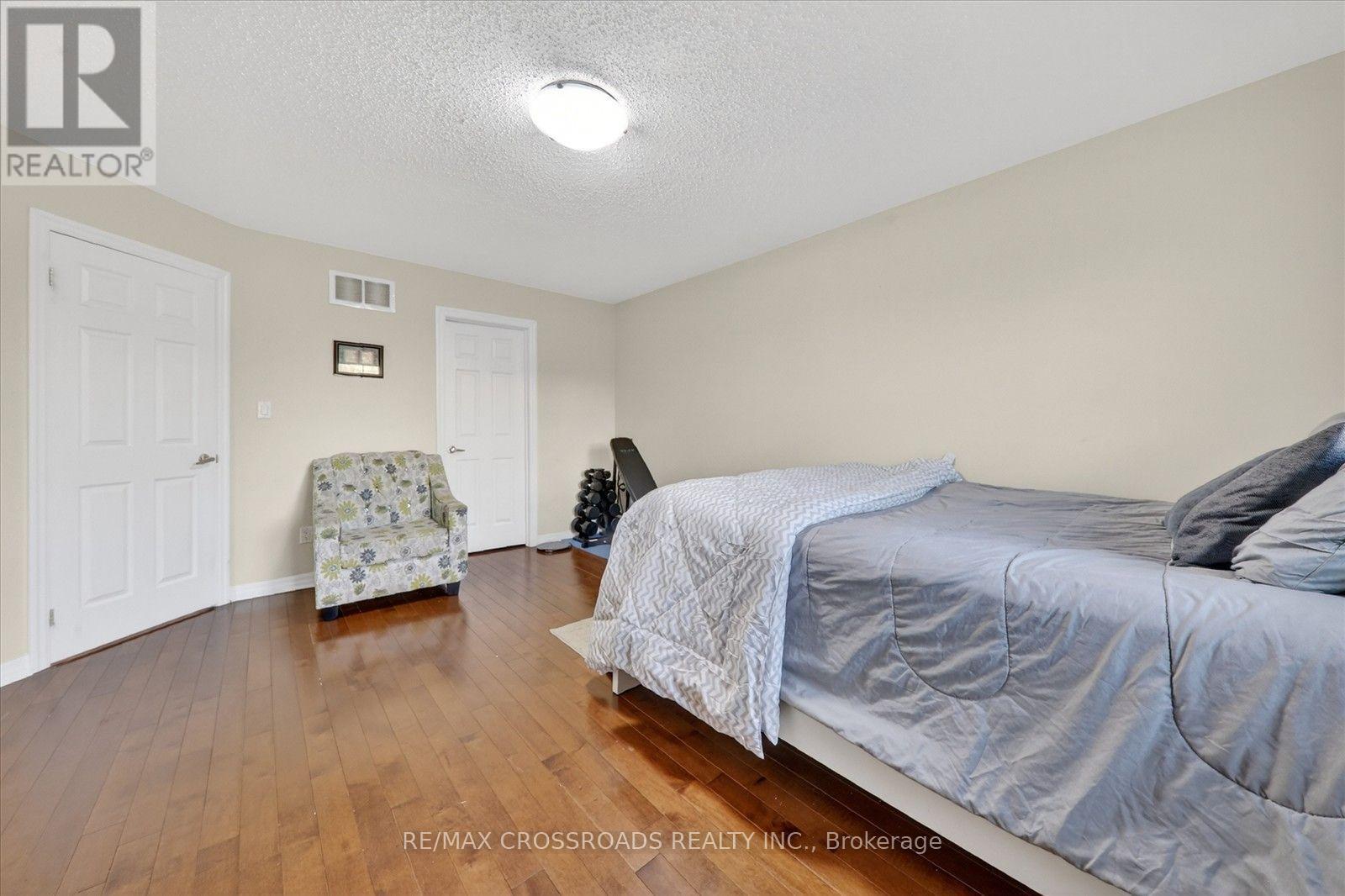 1626 CHILLIWACK STREET - 26