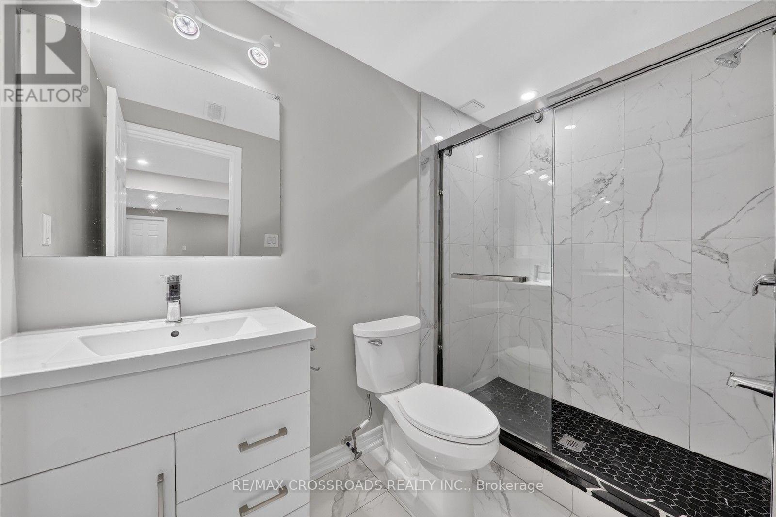1626 CHILLIWACK STREET - Image 32