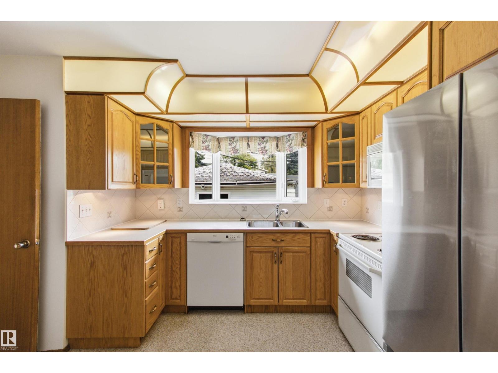 11548 41 AV NW NW - 13