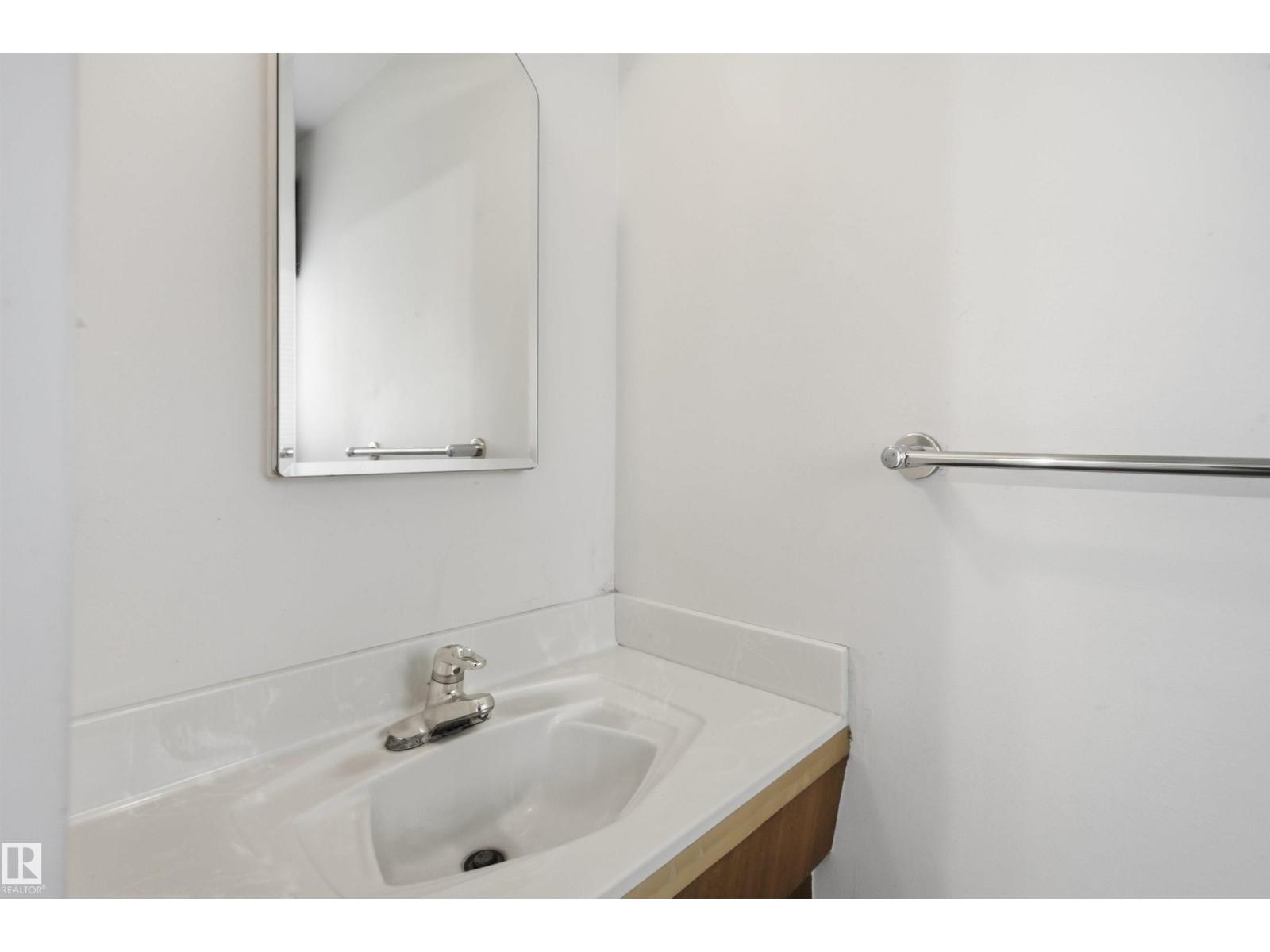 11548 41 AV NW NW - 20