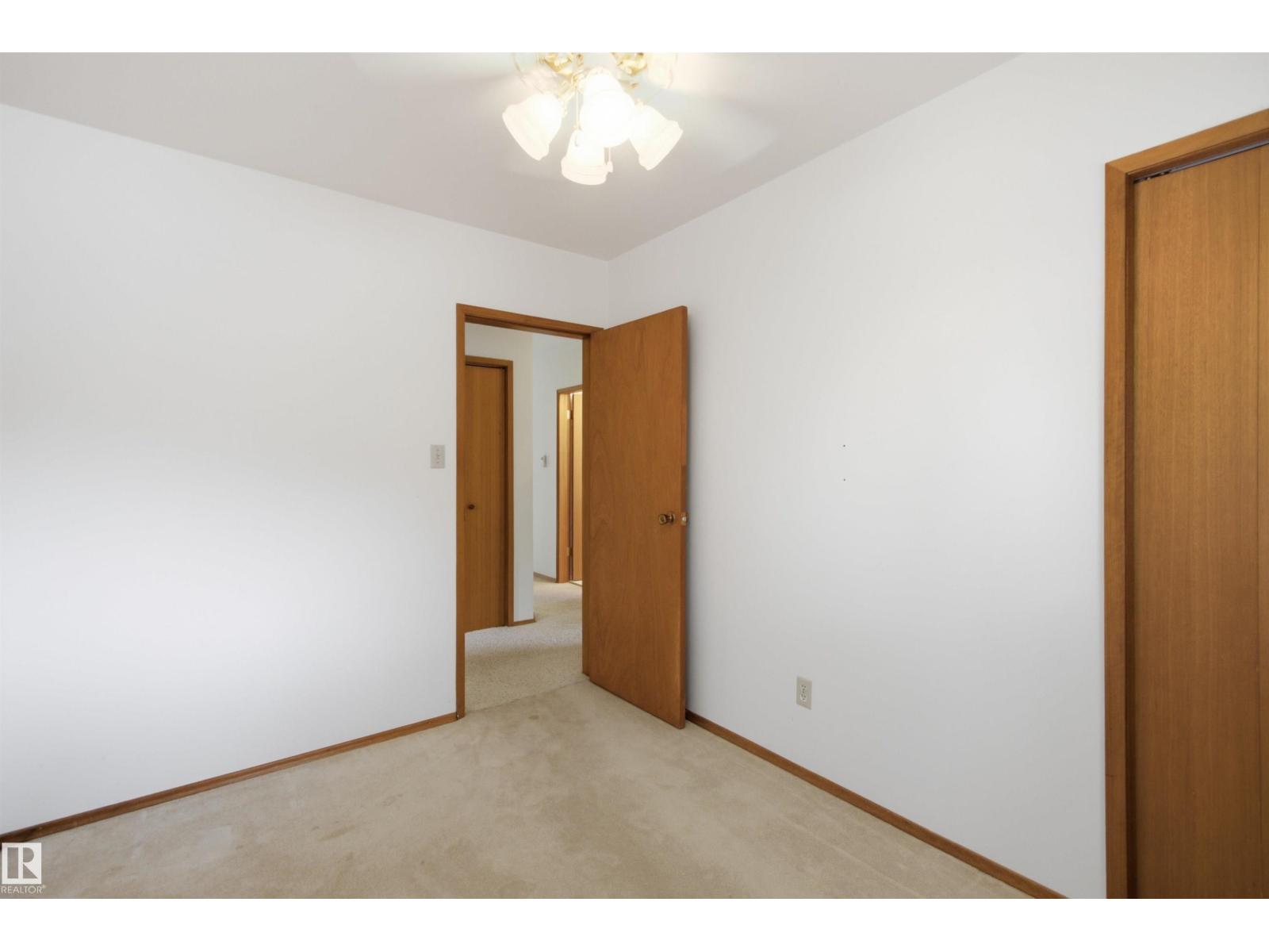 11548 41 AV NW NW - 22