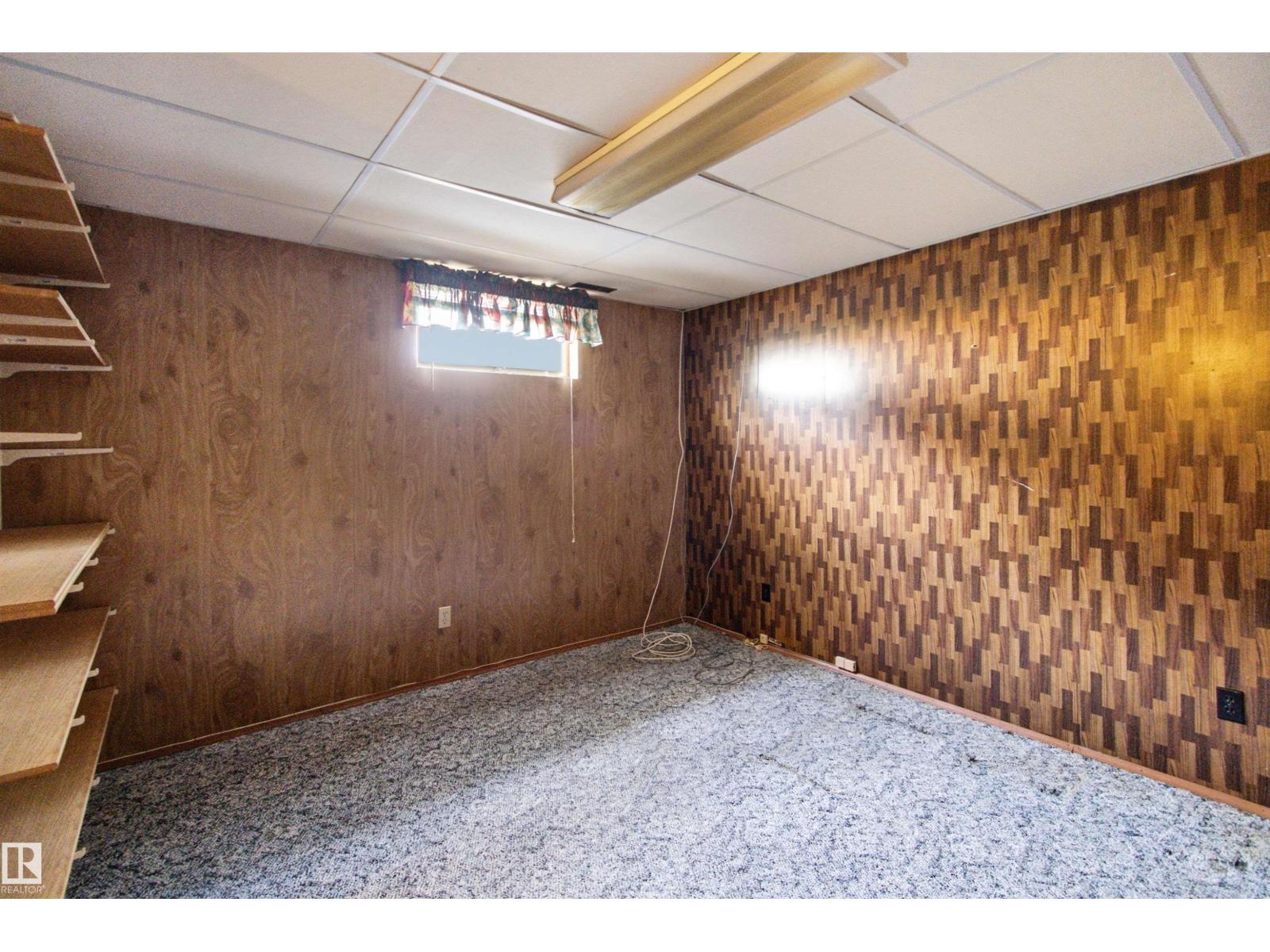 11548 41 AV NW NW - 30
