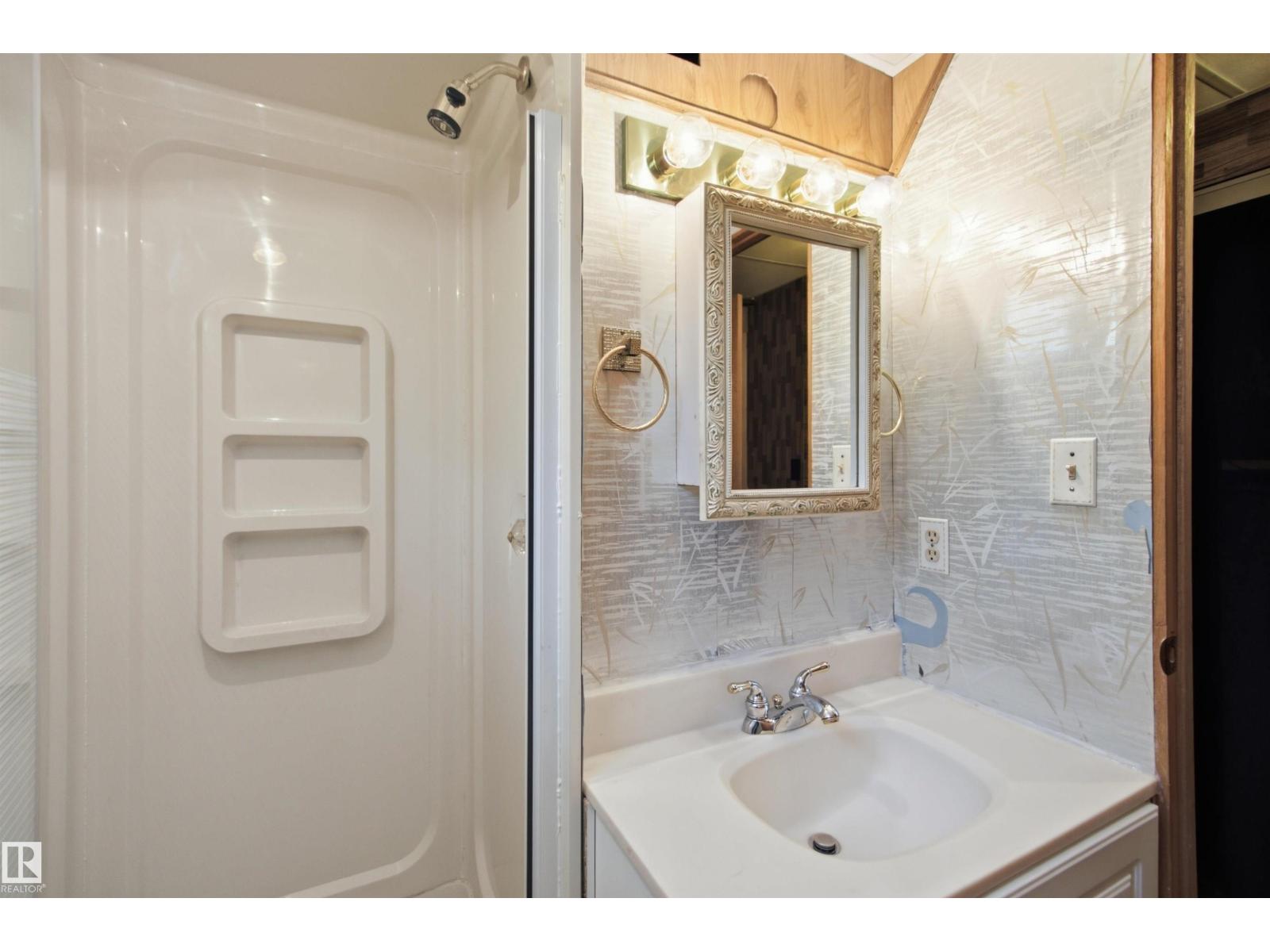 11548 41 AV NW NW - 33