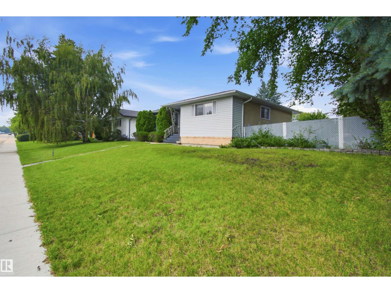 11548 41 AV NW NW - 4
