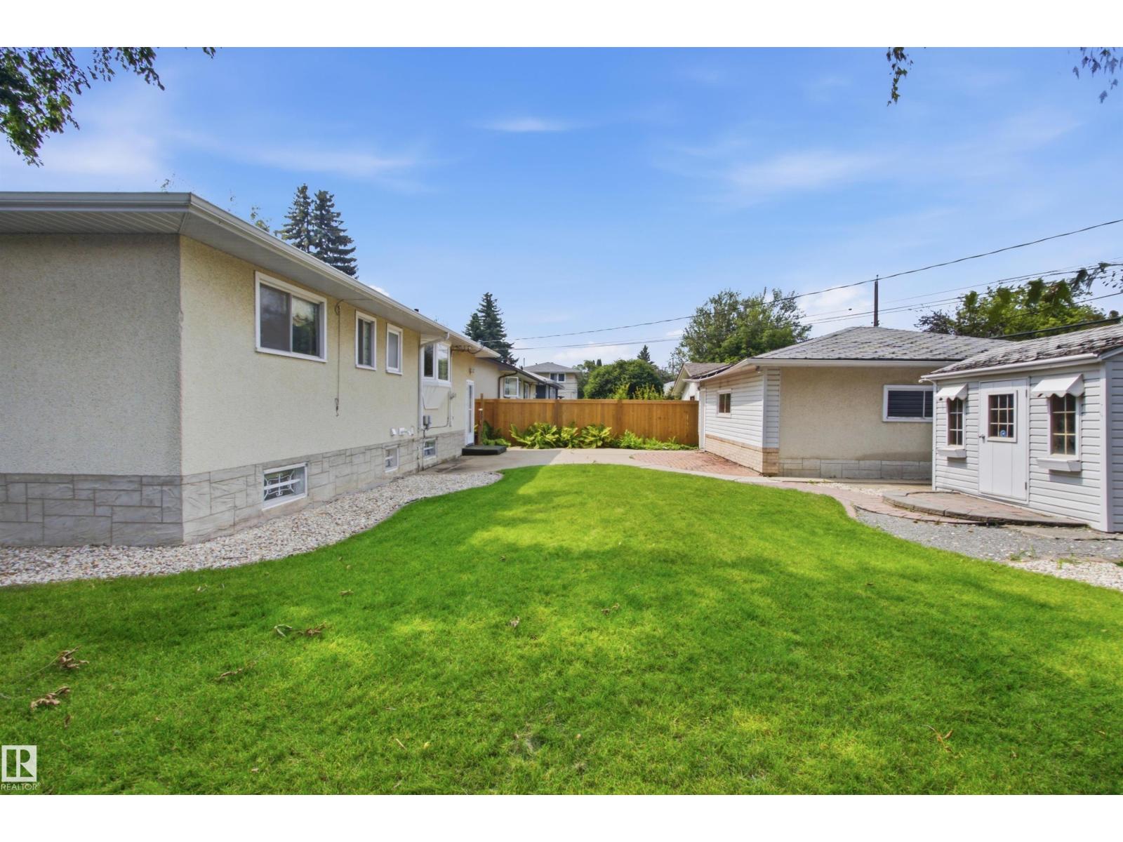 11548 41 AV NW NW - 42