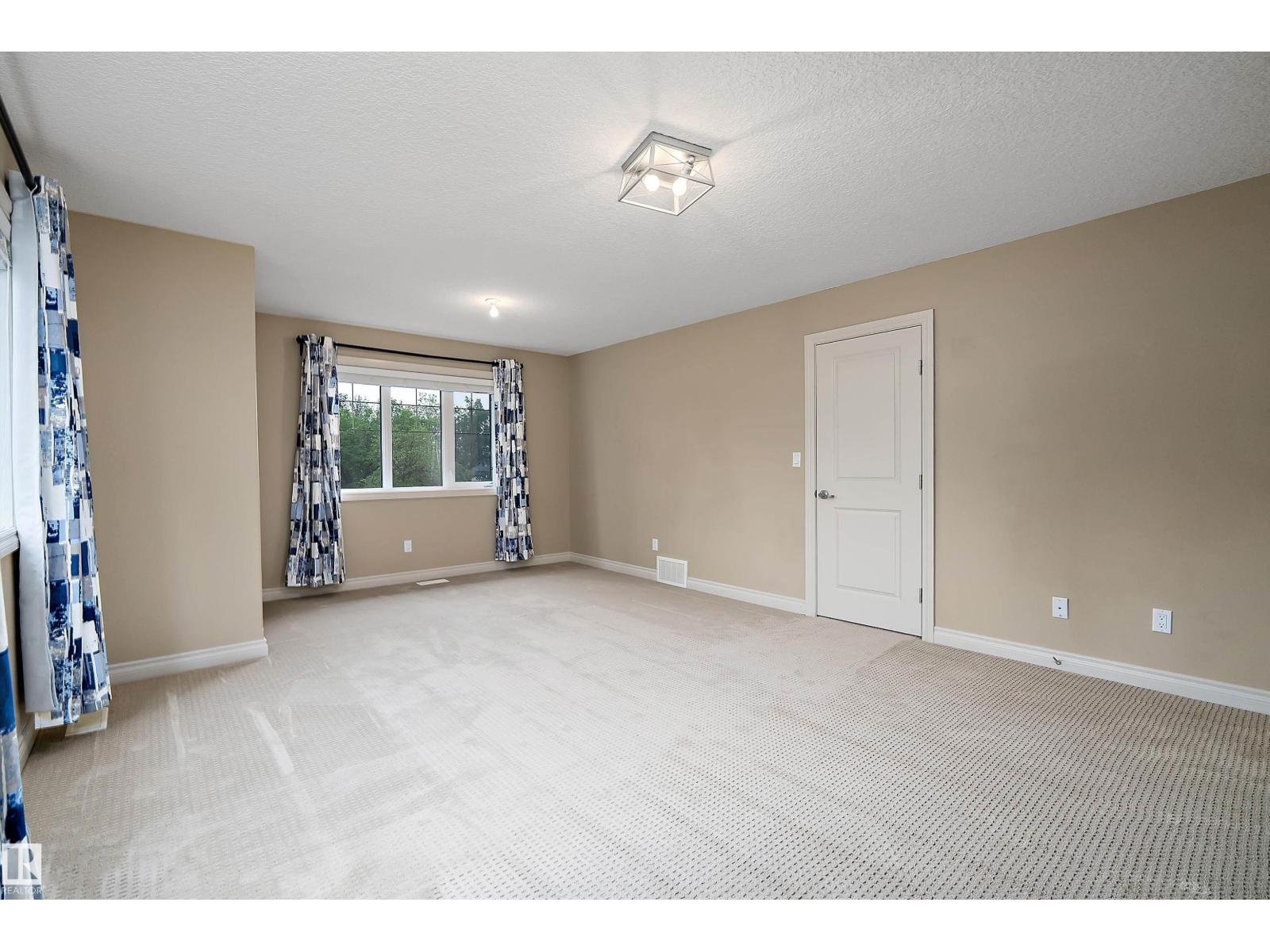11203 72 AV NW - 34