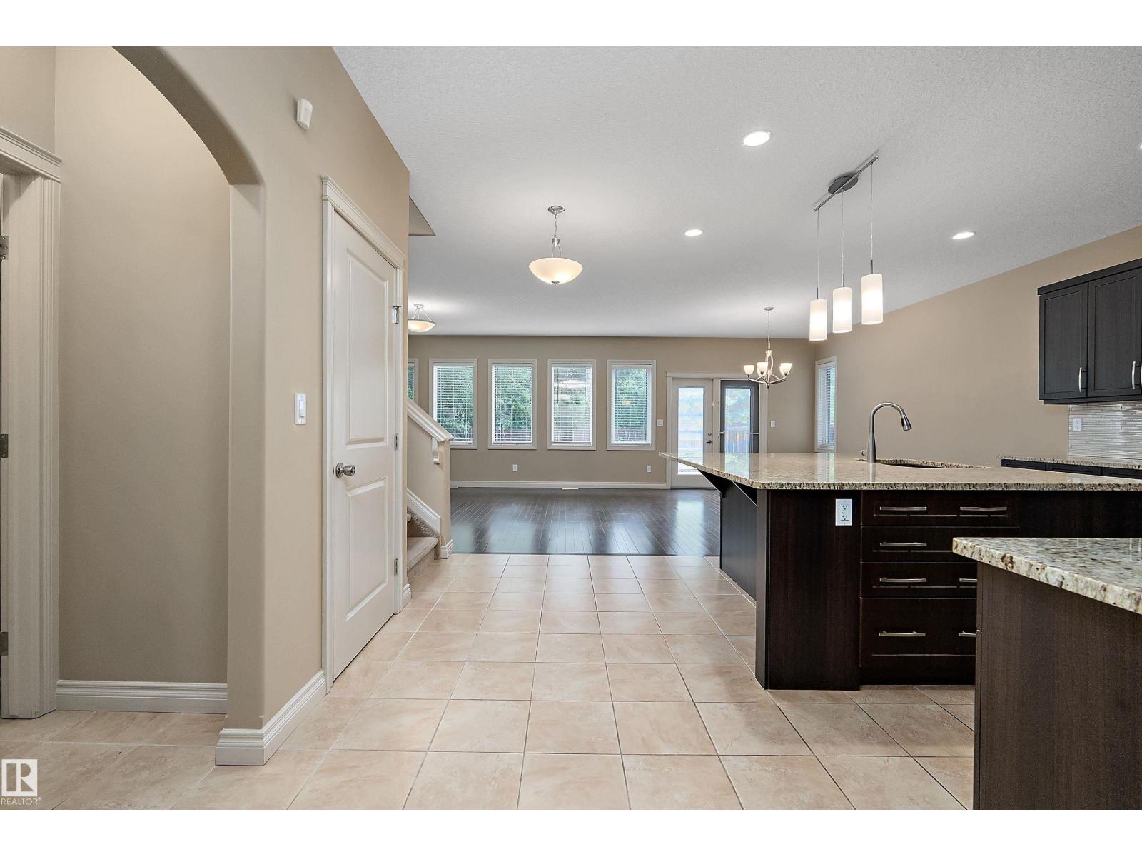 11203 72 AV NW - 9