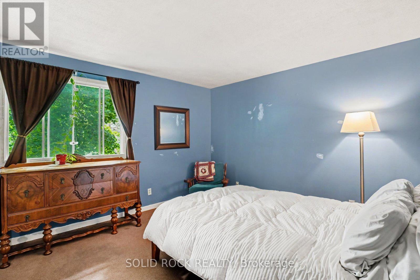 211 BELL STREET - 16
