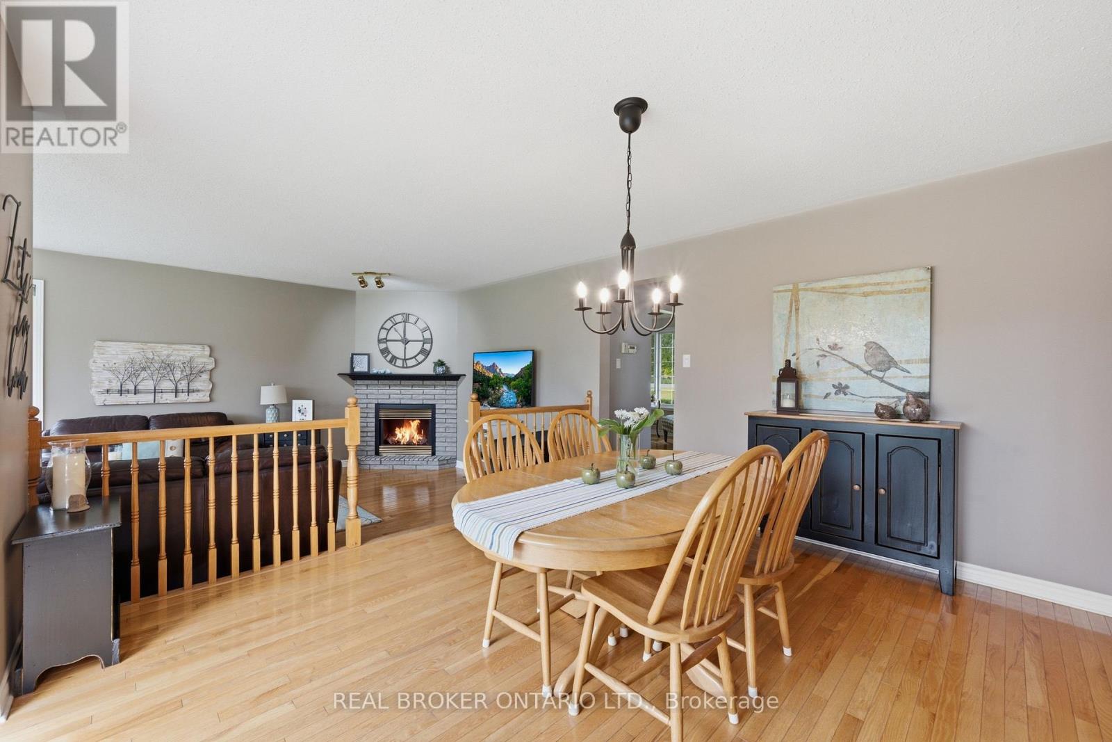 10532 MAIN STREET - Image 15