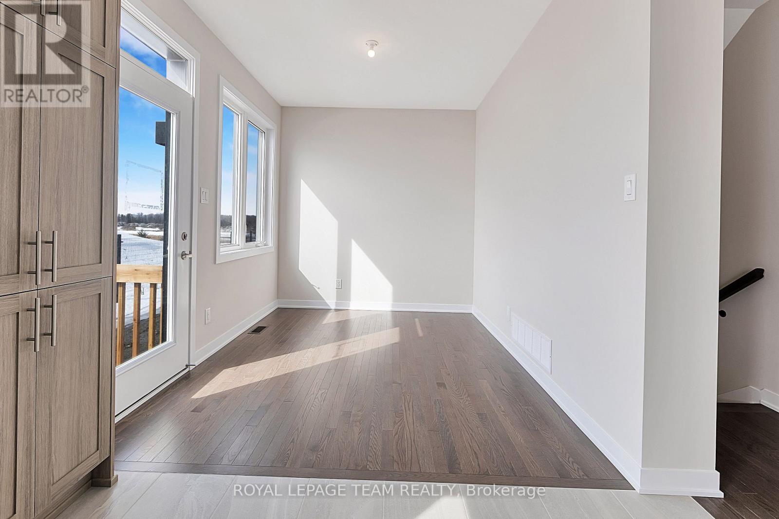 3 Bed, 3 Bath House for Rent in Ottawa – 676 EXPANSION ROAD, Ottawa – MLS# X13598434 - Image 12