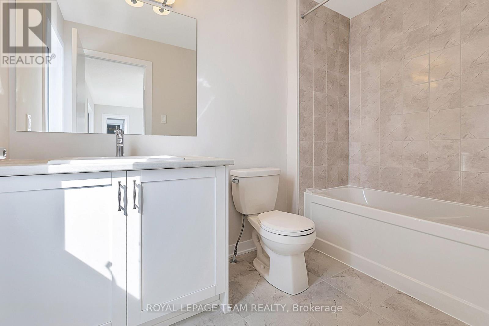3 Bed, 3 Bath House for Rent in Ottawa – 676 EXPANSION ROAD, Ottawa – MLS# X13598434 - Image 17