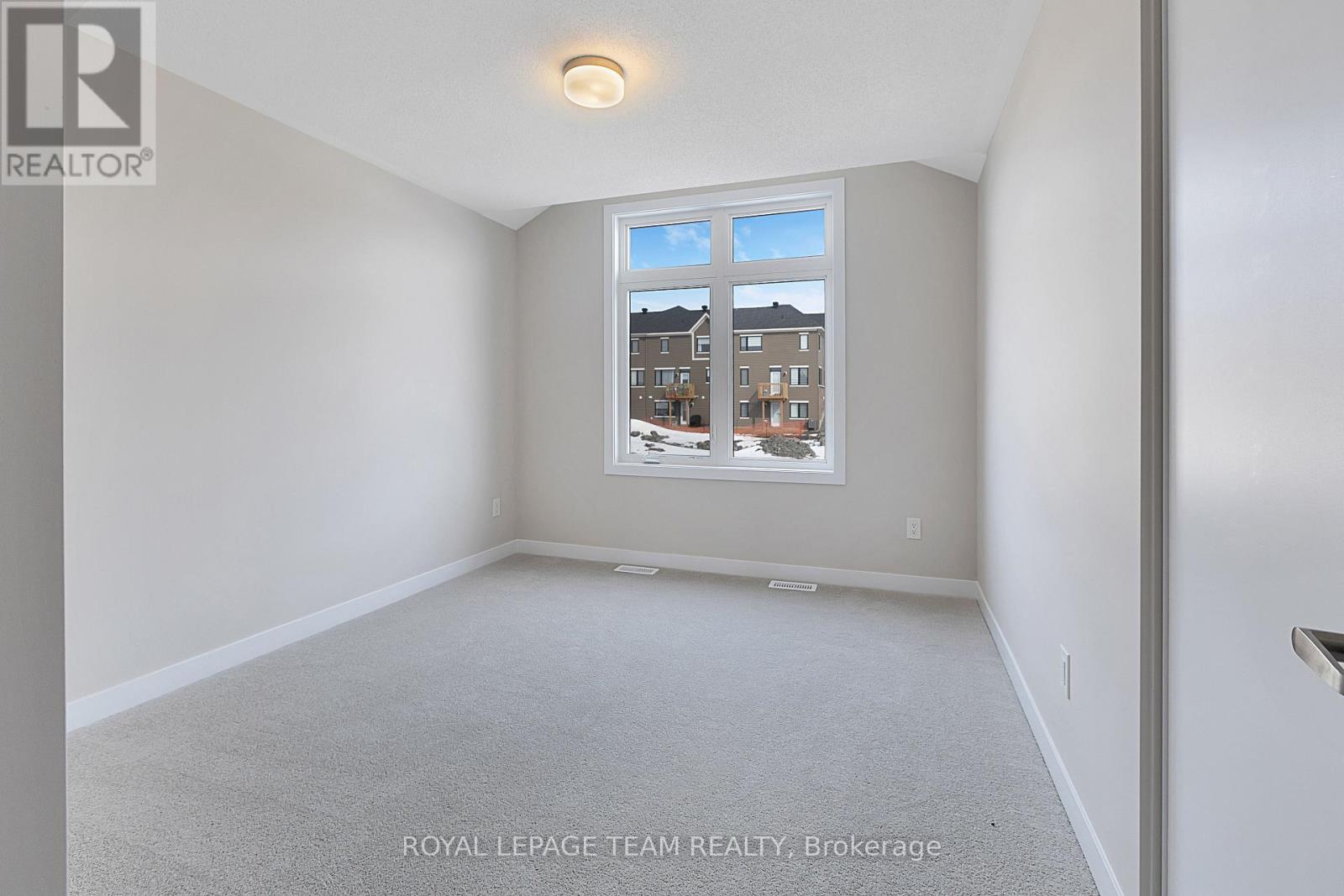 3 Bed, 3 Bath House for Rent in Ottawa – 676 EXPANSION ROAD, Ottawa – MLS# X13598434 - Image 21