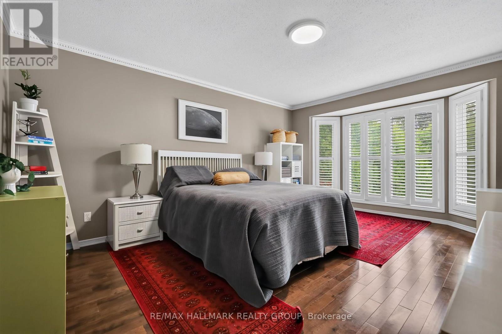 15 PEMBERTON CRESCENT - 18