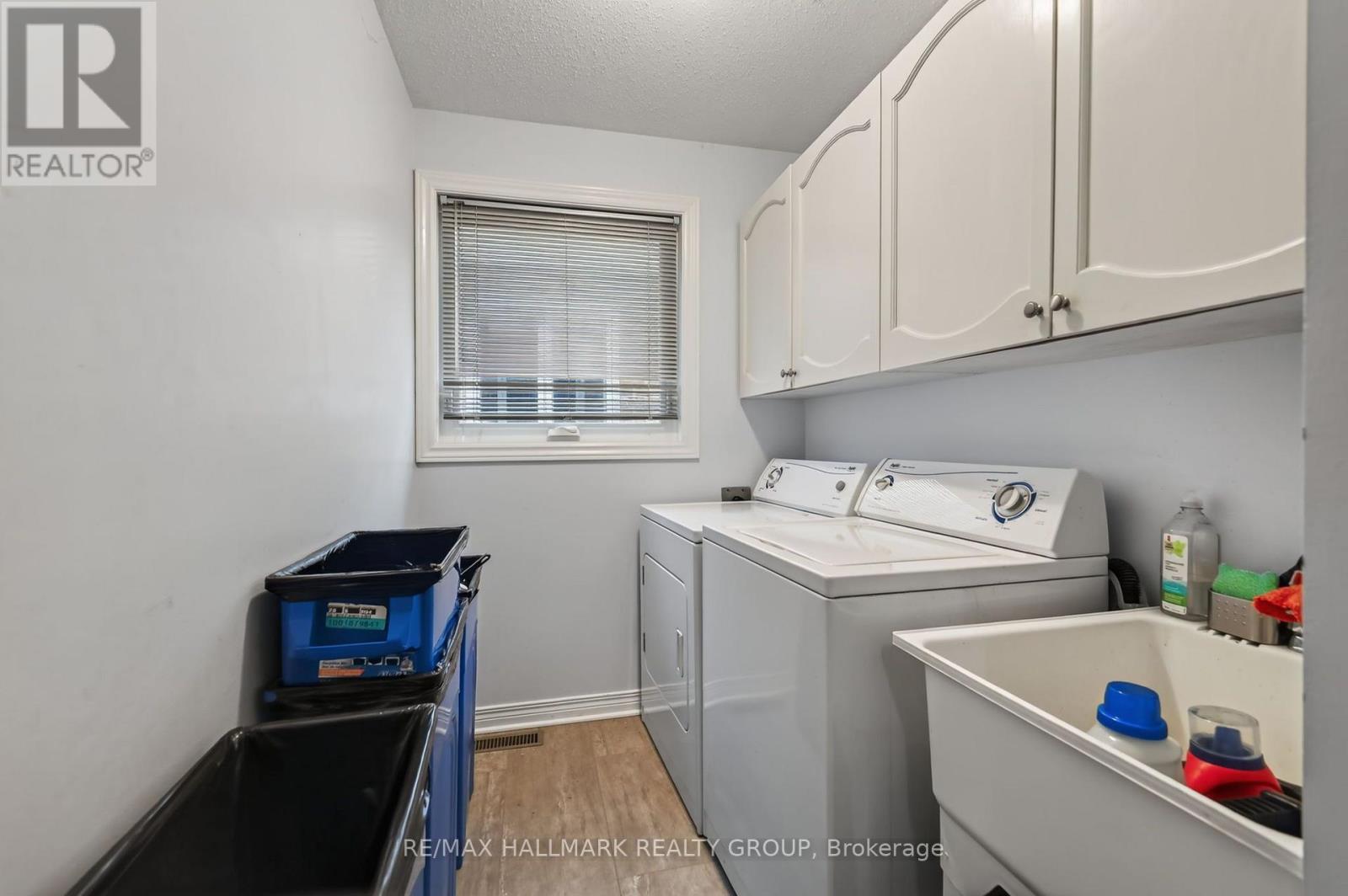 15 PEMBERTON CRESCENT - 30