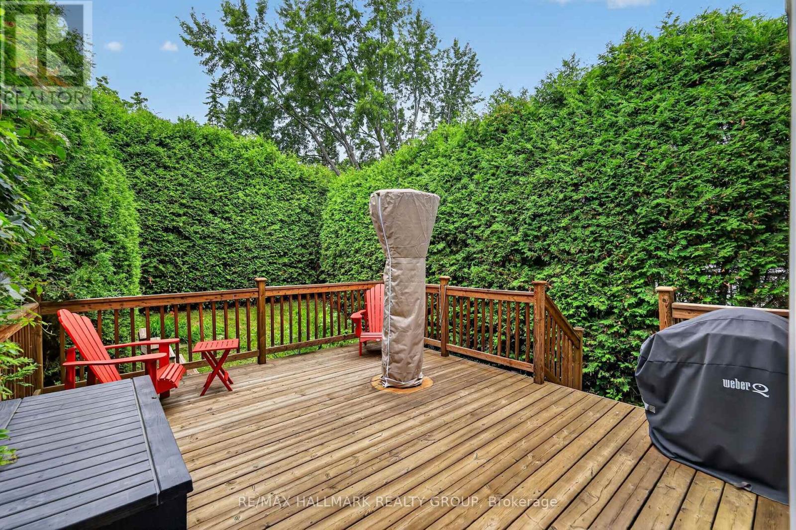 15 PEMBERTON CRESCENT - 41