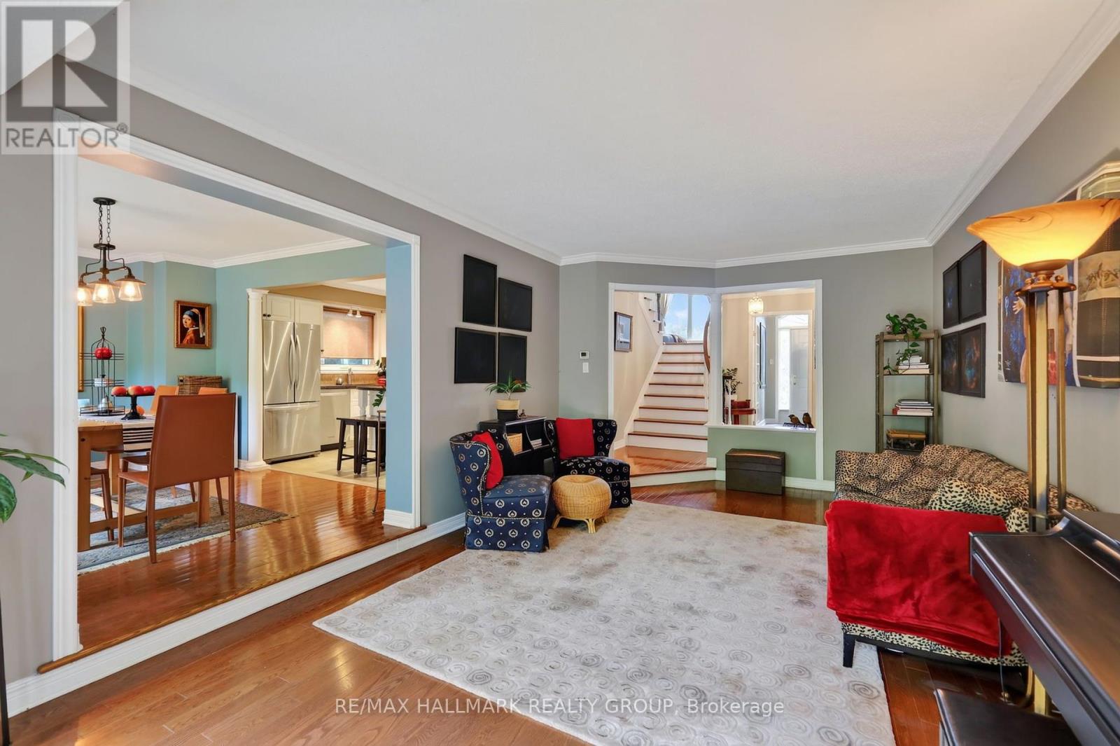15 PEMBERTON CRESCENT - 6