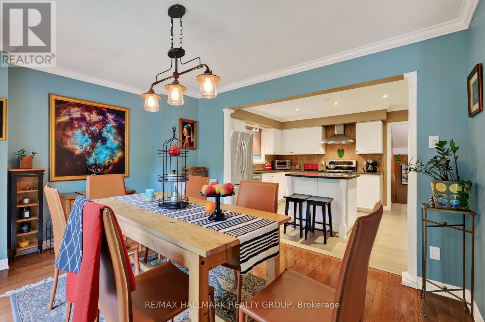 15 PEMBERTON CRESCENT - 8