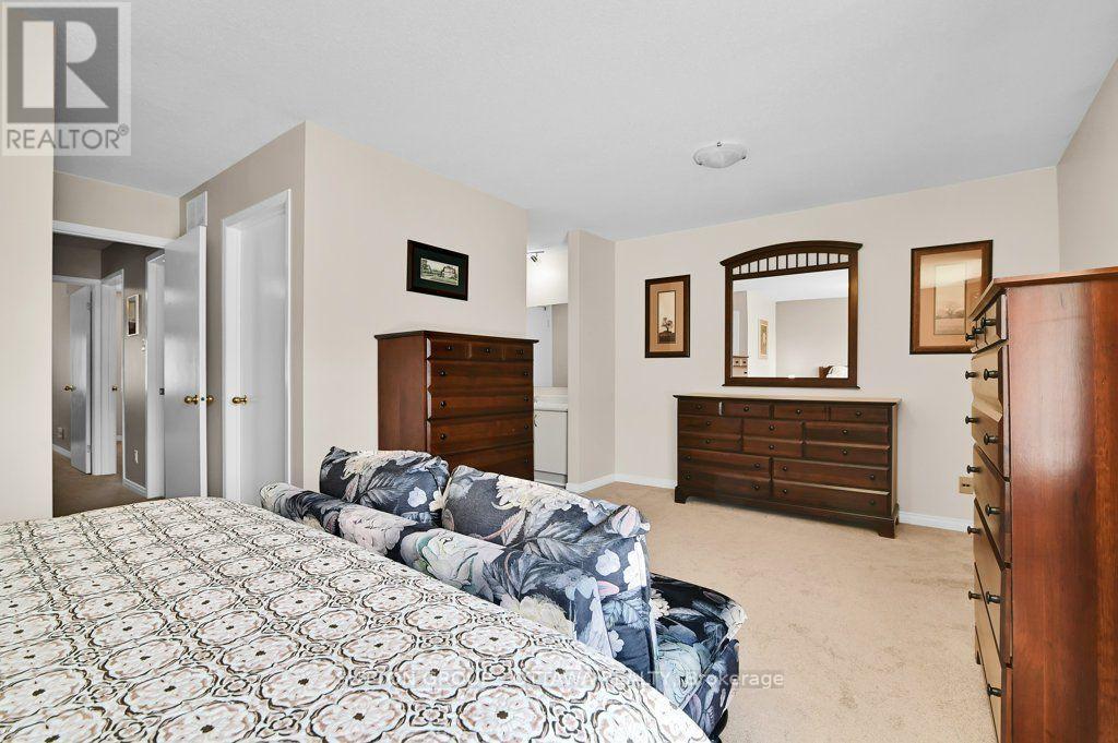 544 PARASOL COURT - 20