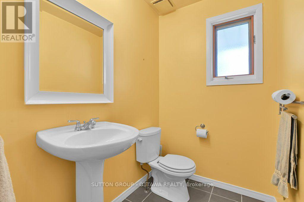 544 PARASOL COURT - 6