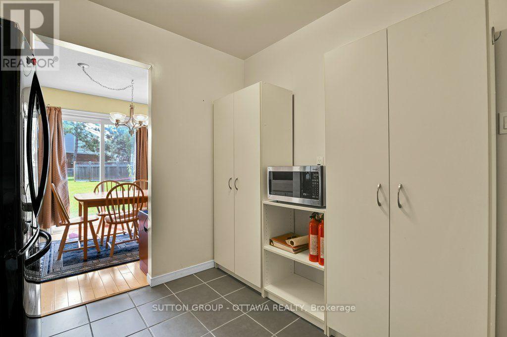 544 PARASOL COURT - 9