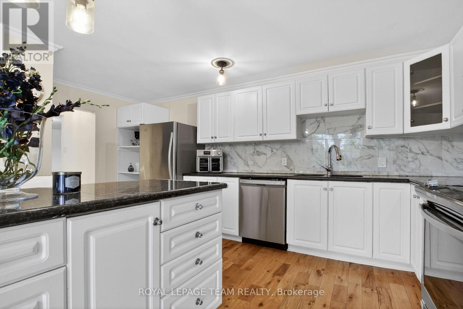 434 HIGH STREET - 15