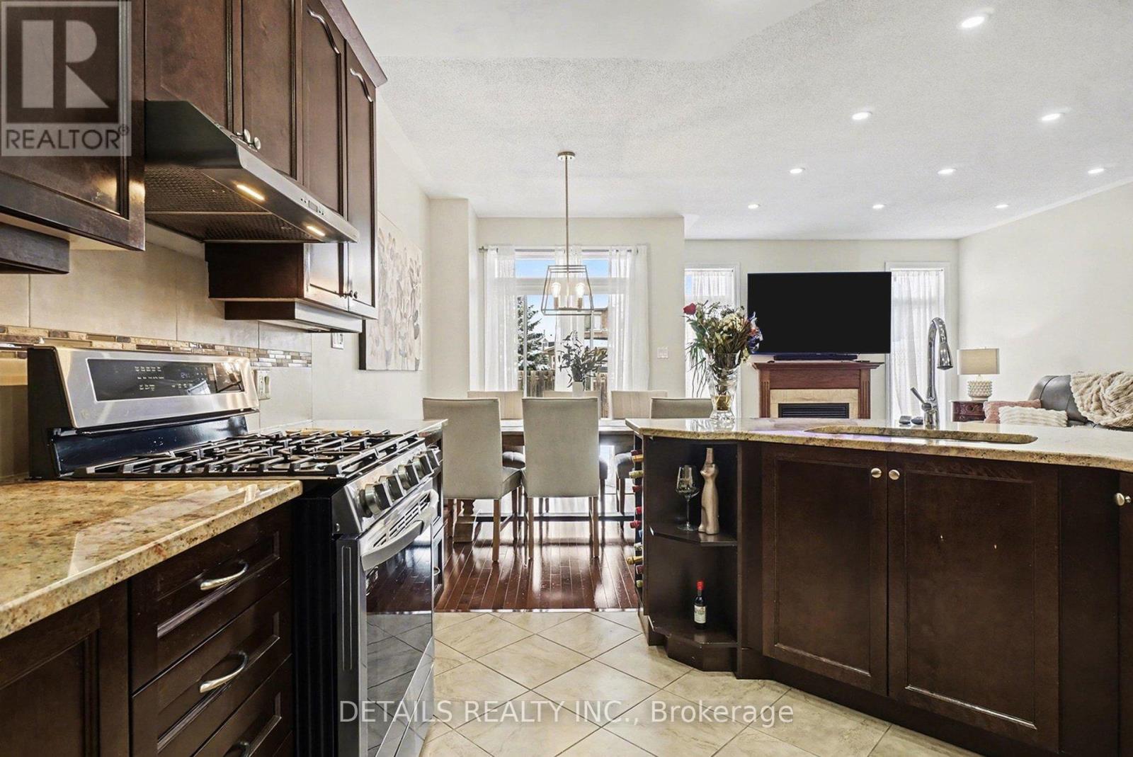 112 WHISPERING WINDS WAY - 11