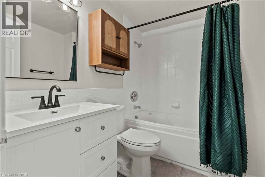 #1402 36 JAMES Street S - 20