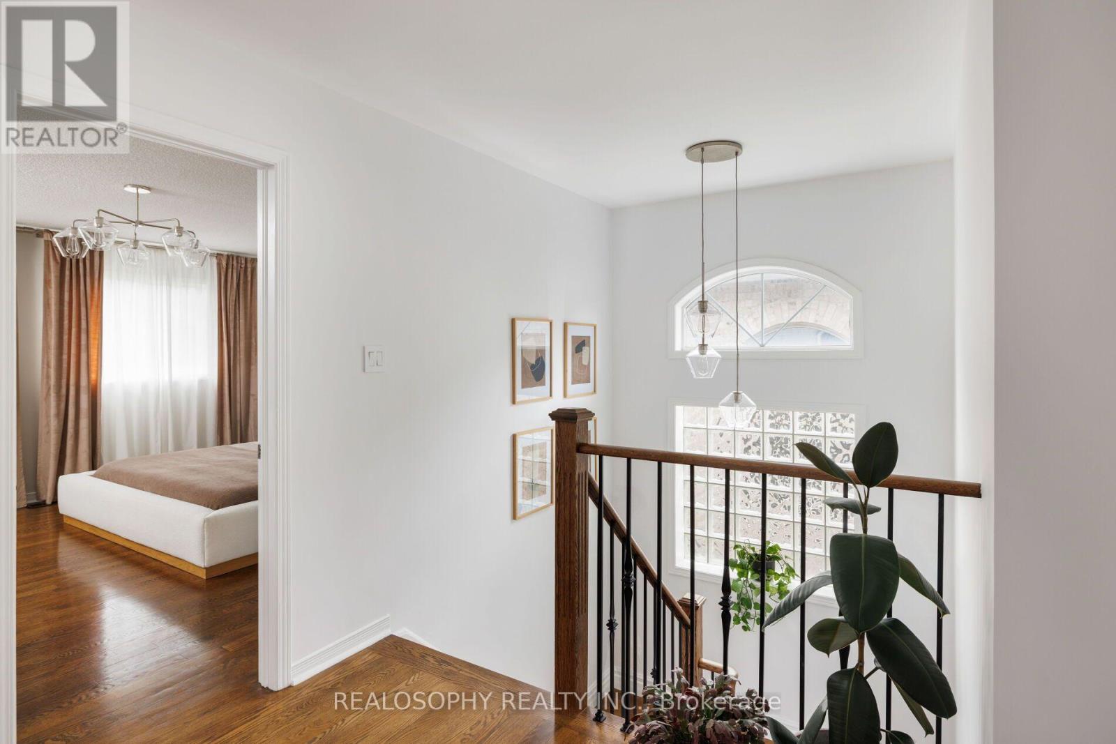 55 DYLAN STREET - 13