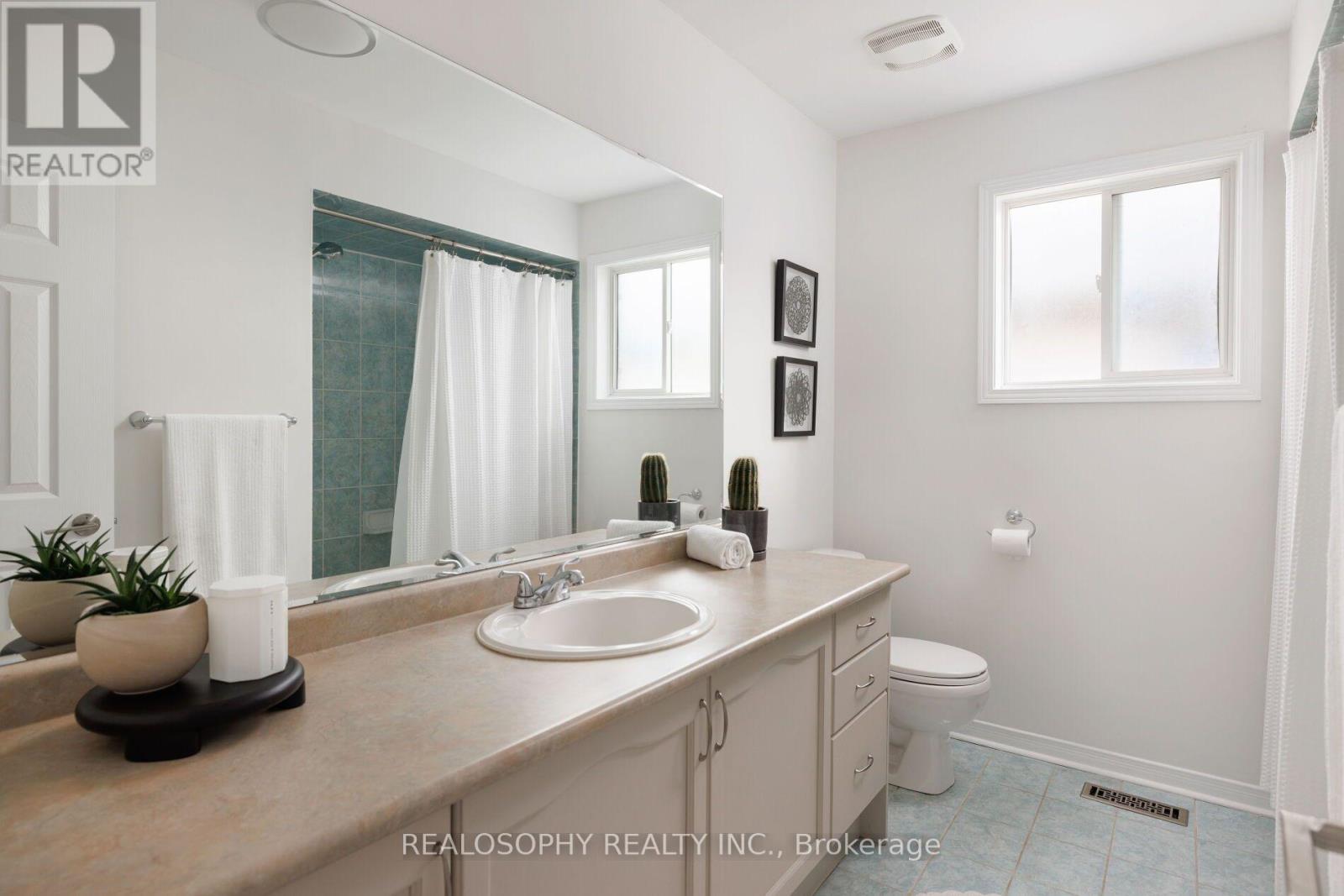 55 DYLAN STREET - 25