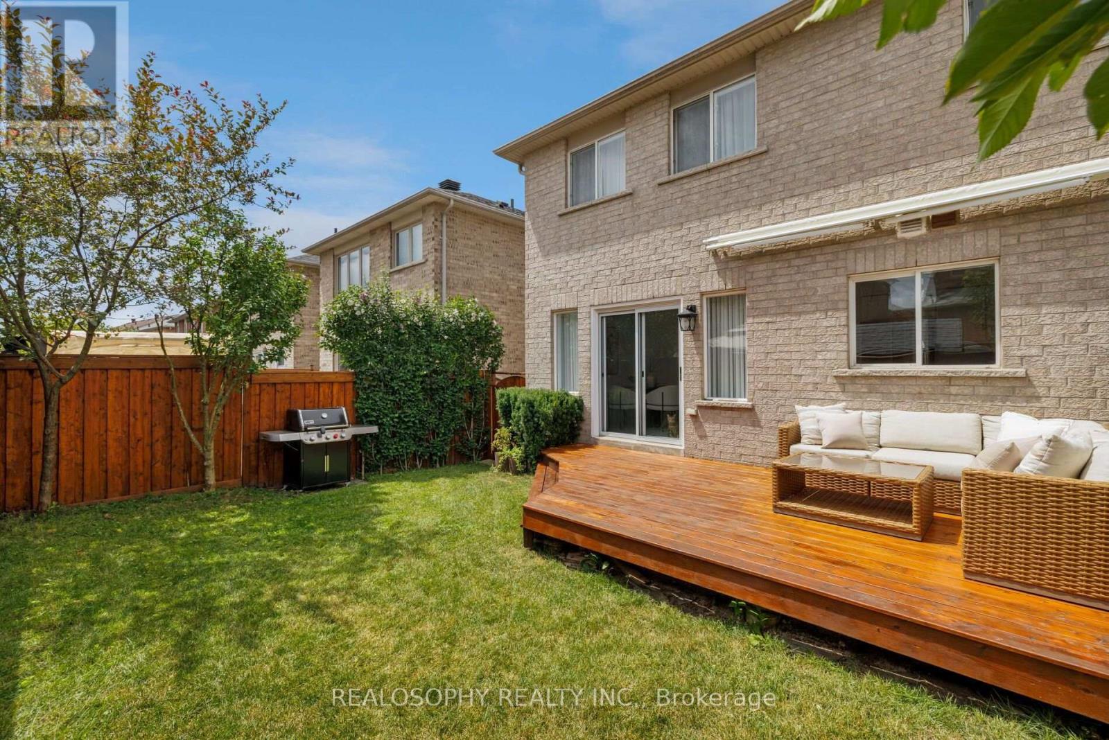 55 DYLAN STREET - 33