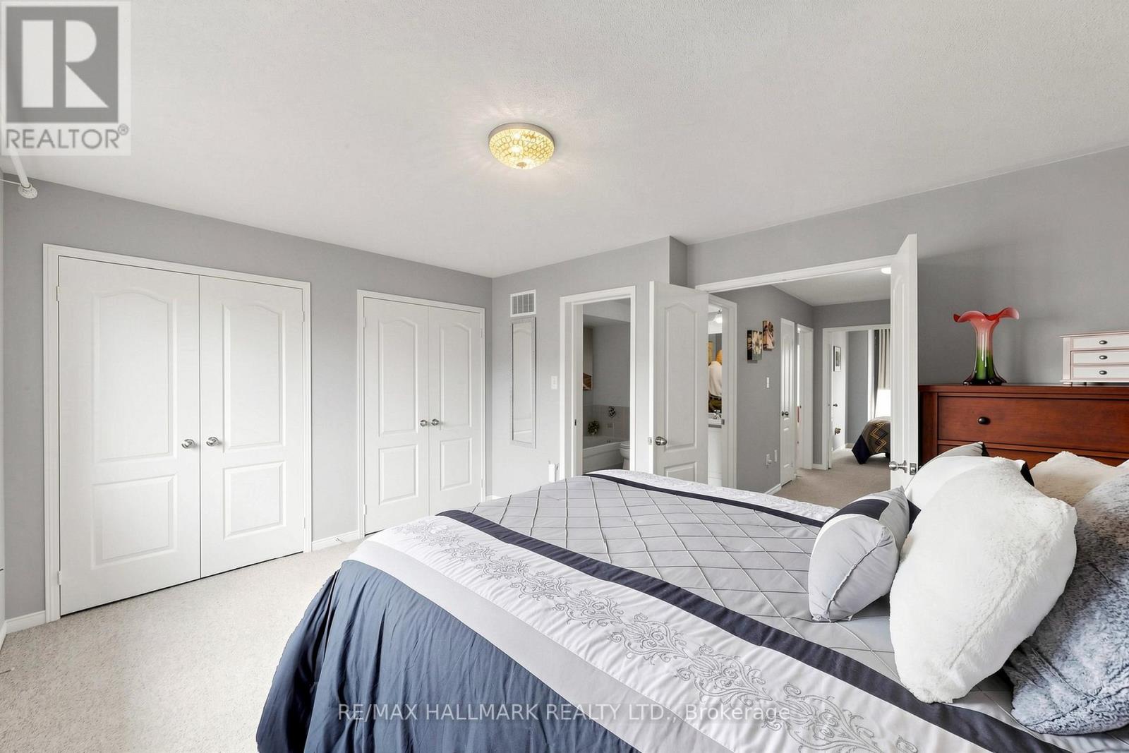 5 BEARINGS AVENUE - 22