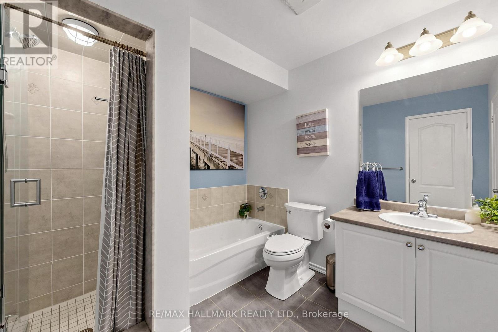 5 BEARINGS AVENUE - 25