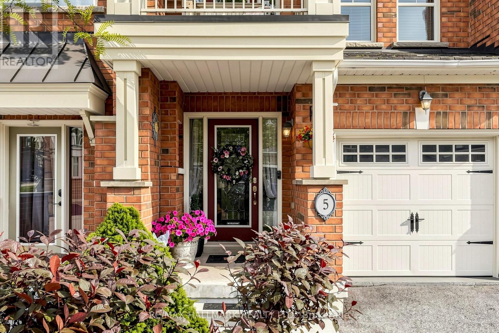 5 BEARINGS AVENUE - 5