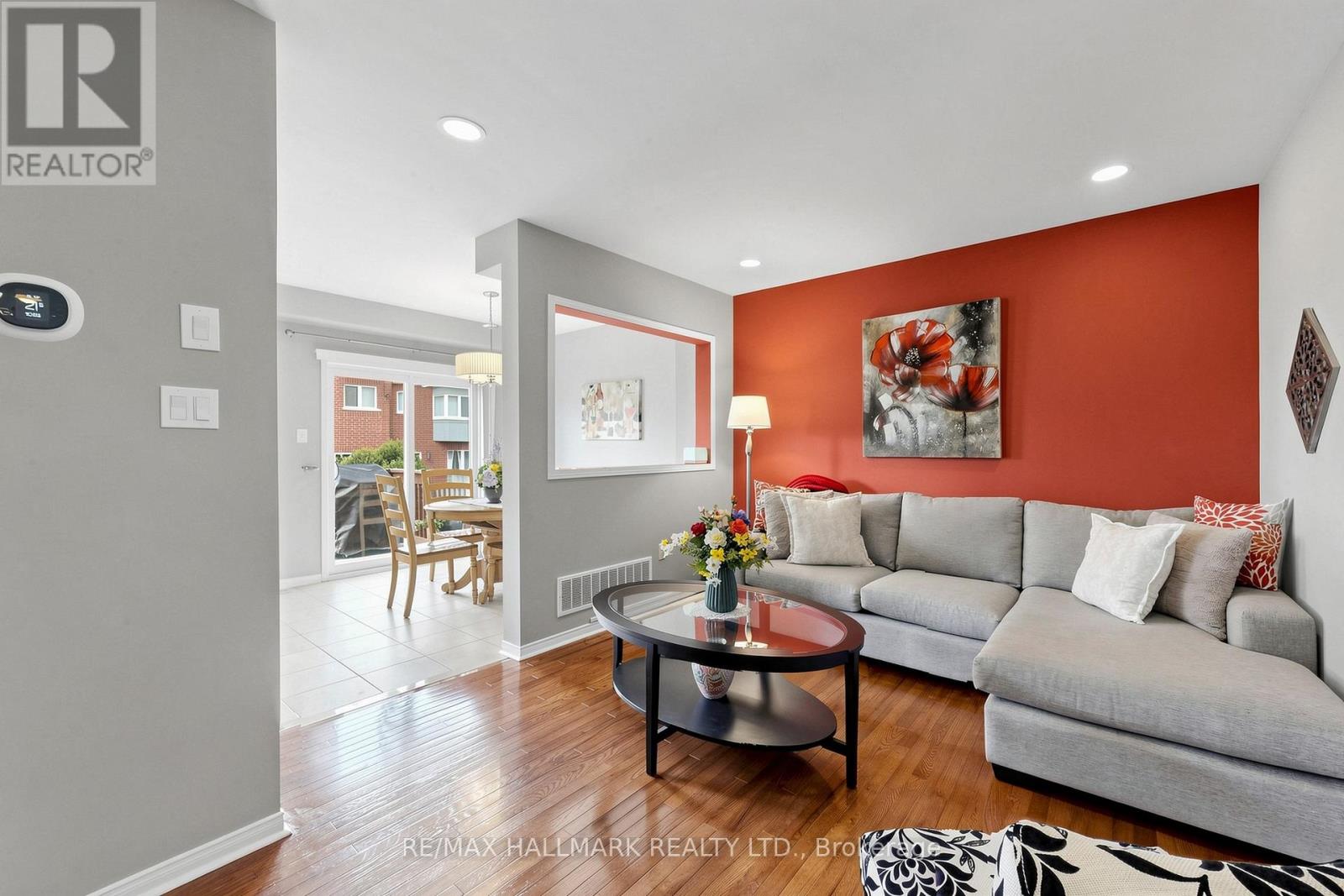 5 BEARINGS AVENUE - 7