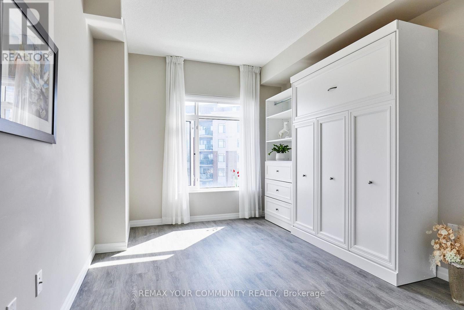 #511 440 WILLIAM GRAHAM DRIVE - Image 26