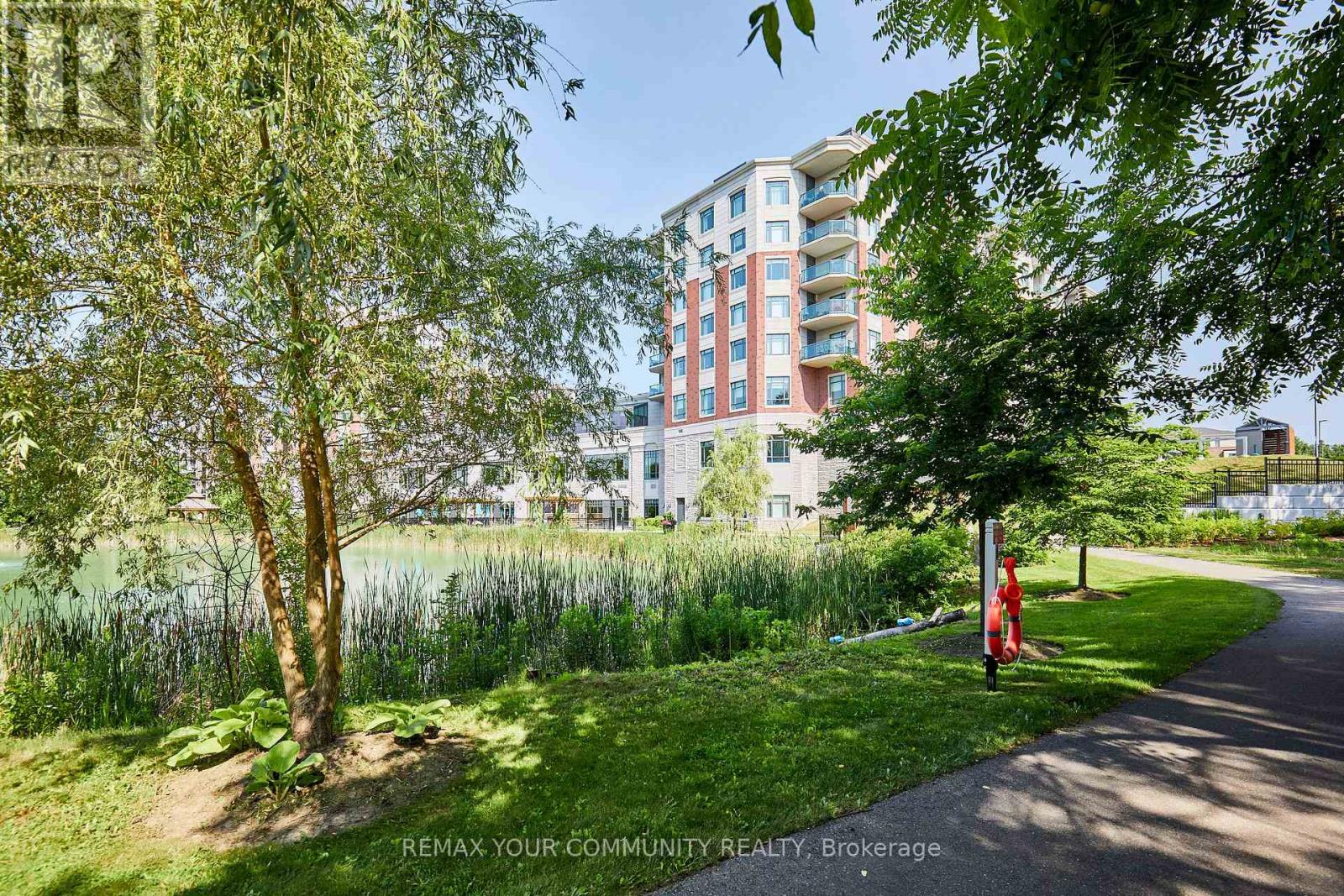 #511 440 WILLIAM GRAHAM DRIVE - Image 38